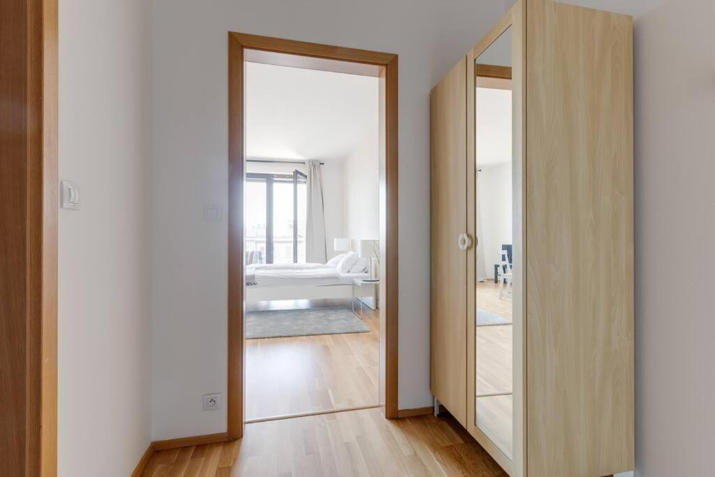 Jt'S Apartments Korunni Str. Prague Ngoại thất bức ảnh